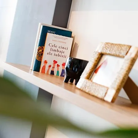 Luxury Apt. Near River & Parking 公寓 *