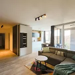 Luxury Apt. Near River & Parking Apartment *